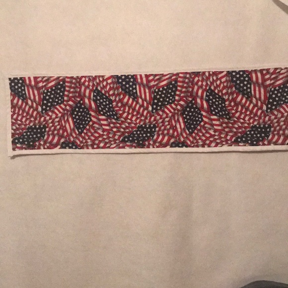 Table runner - Picture 3 of 4